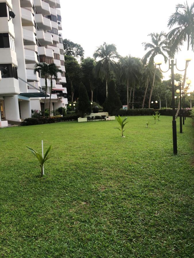 Beach Resort Home Stay Sri Sayang Apartment Batu Ferringhi 2Bedroom Dış mekan fotoğraf